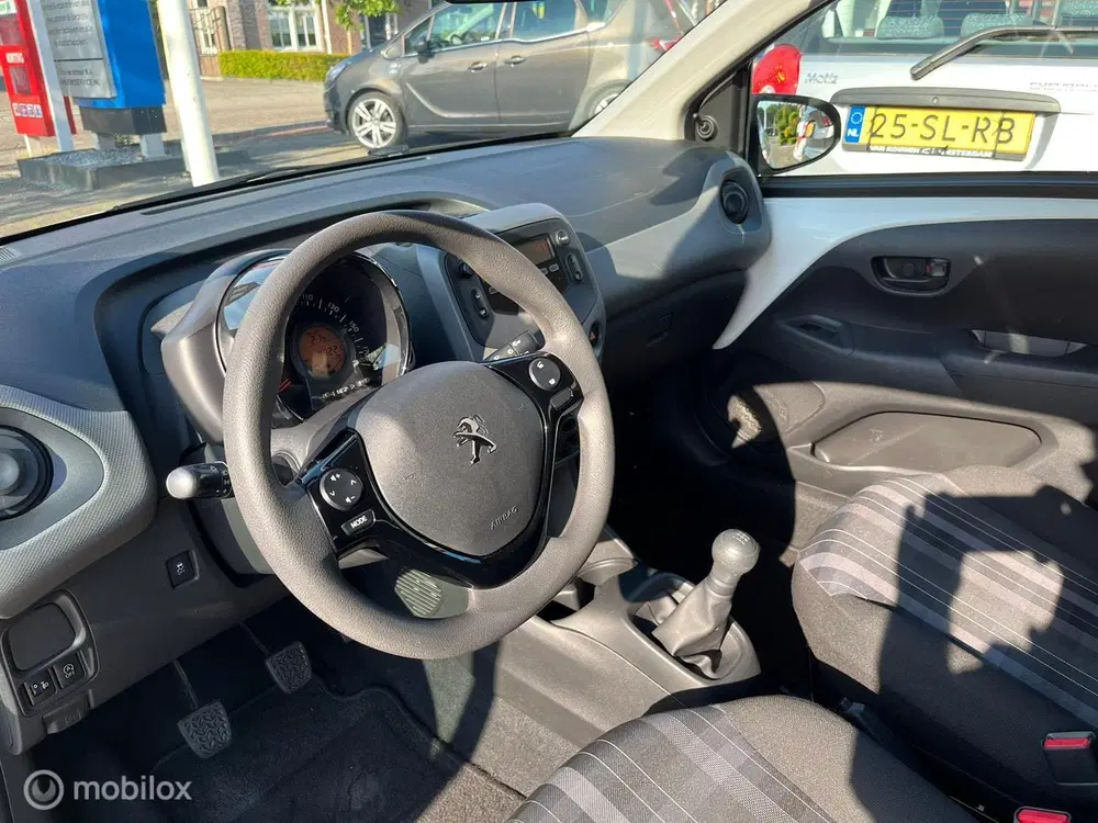 Peugeot 108 1.0 e-VTi Active uit 2019, foto 14