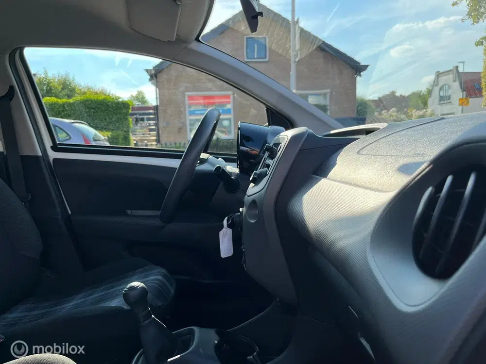 Peugeot 108 1.0 e-VTi Active uit 2019, foto 15