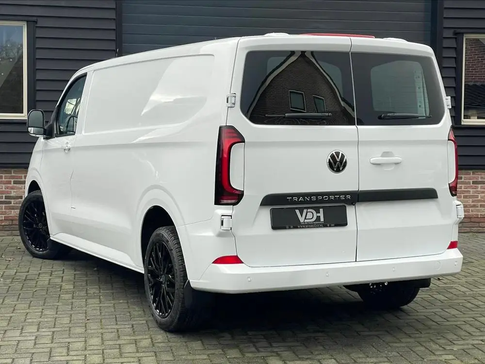 Volkswagen Transporter T7 L2H1 Style Nieuwste model 150pk BPM vri uit 2024, foto 3