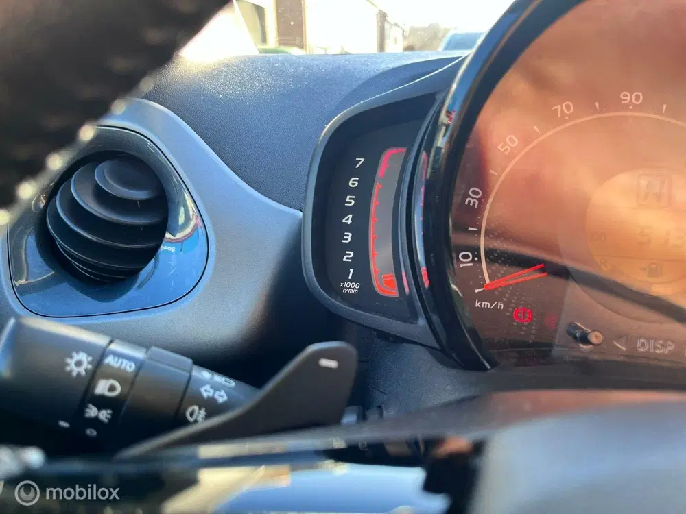 Toyota Aygo 1.0 VVT-i x-cite uit 2019, foto 14