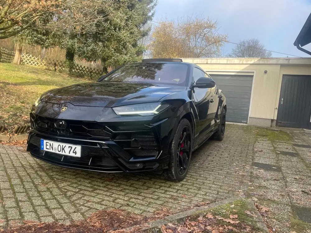 Lamborghini Urus uit 2019, foto 2