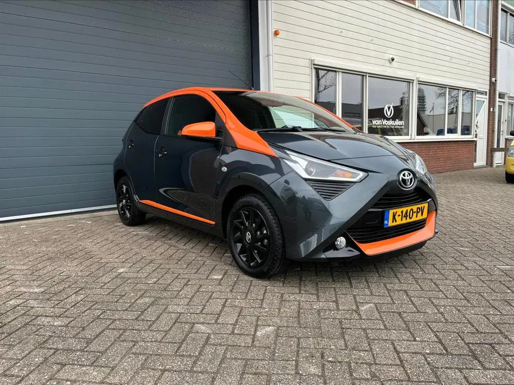 Toyota Aygo 1.0 Vvt-i x-JBL 5D 2021 uit 2021