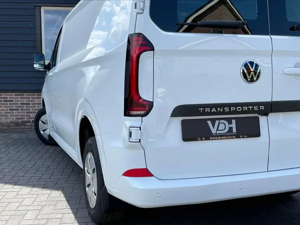 Volkswagen Transporter T7 L2H1 Style Nieuwste model 150pk BPM vri uit 2024, foto 13