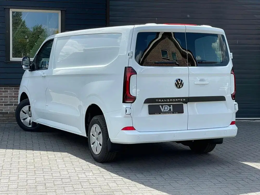 Volkswagen Transporter T7 L2H1 Style Nieuwste model 150pk BPM vri uit 2024, foto 15