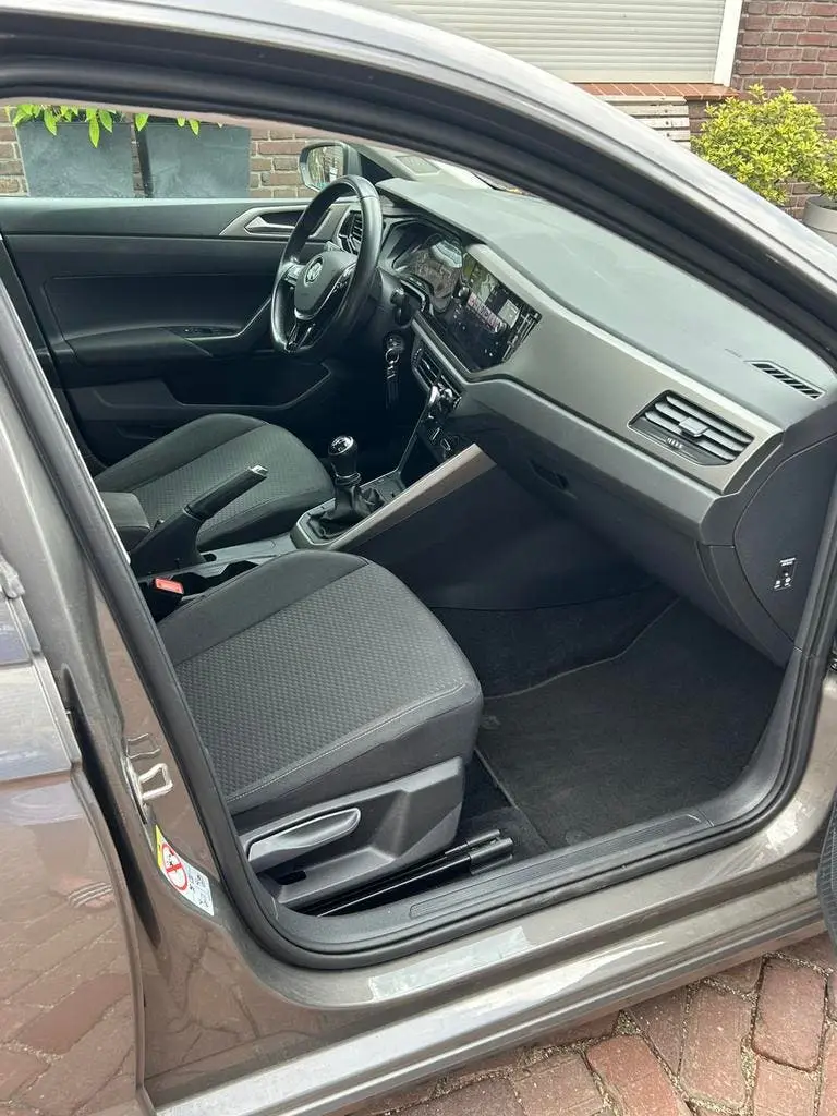 Volkswagen Polo 1.0 TSI 80pk 2019 Grijs uit 2019, foto 11
