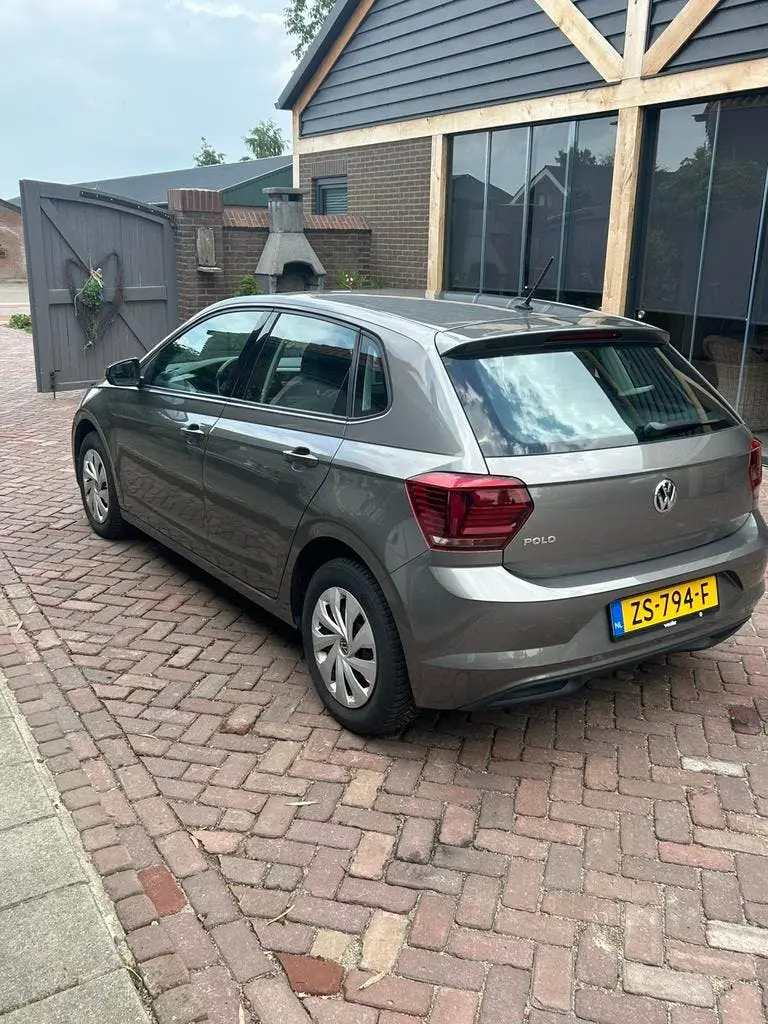 Volkswagen Polo 1.0 TSI 80pk 2019 Grijs uit 2019, foto 5