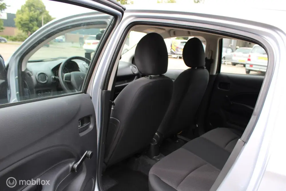 Mitsubishi Space Star 1.0 Cool+ uit 2020, foto 11