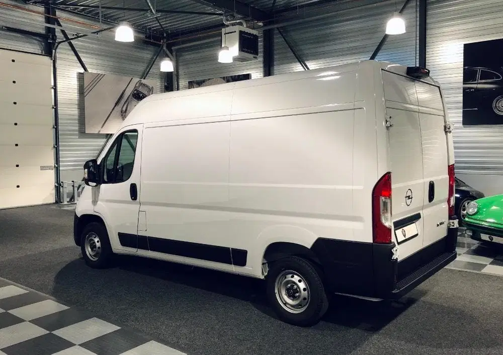 Opel Movano GB 2.2 D 140pk S&S L2h2 33 2024 Wit uit 2024, foto 3