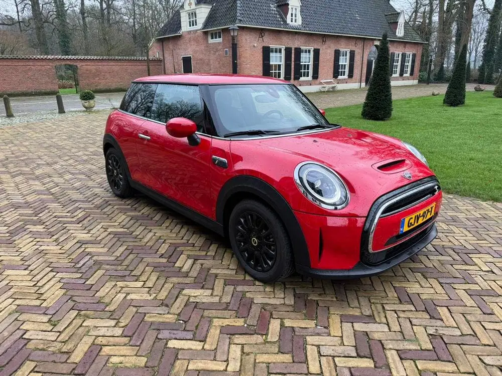 Mini Overig 3-deurs (f56) Electric 184pk Aut 2023 rood uit 2023, foto 11