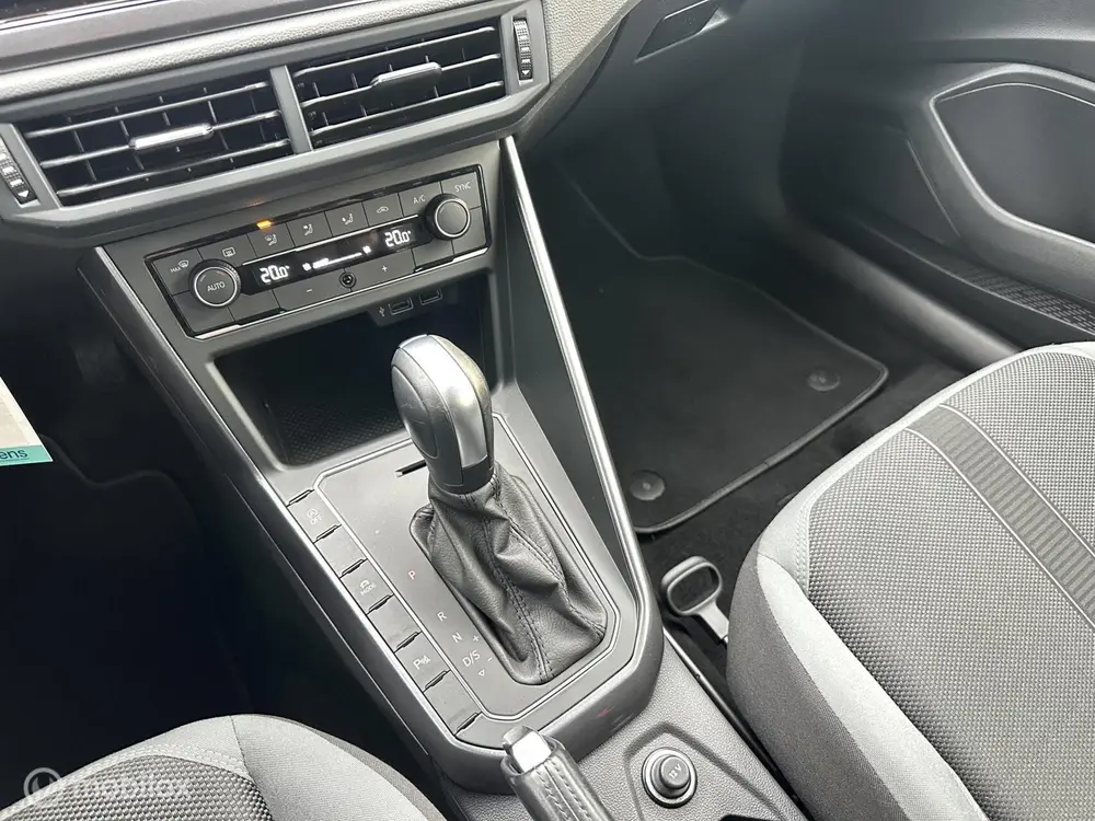 Volkswagen Polo 1.0 TSI 95PK DSG AUTOMAAT HIGHLINE CARPLAY C uit 2020, foto 19