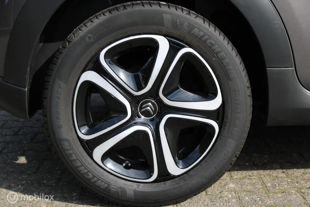Citroën C3 Citroen C3 1.2 PureTech You uit 2022, foto 10