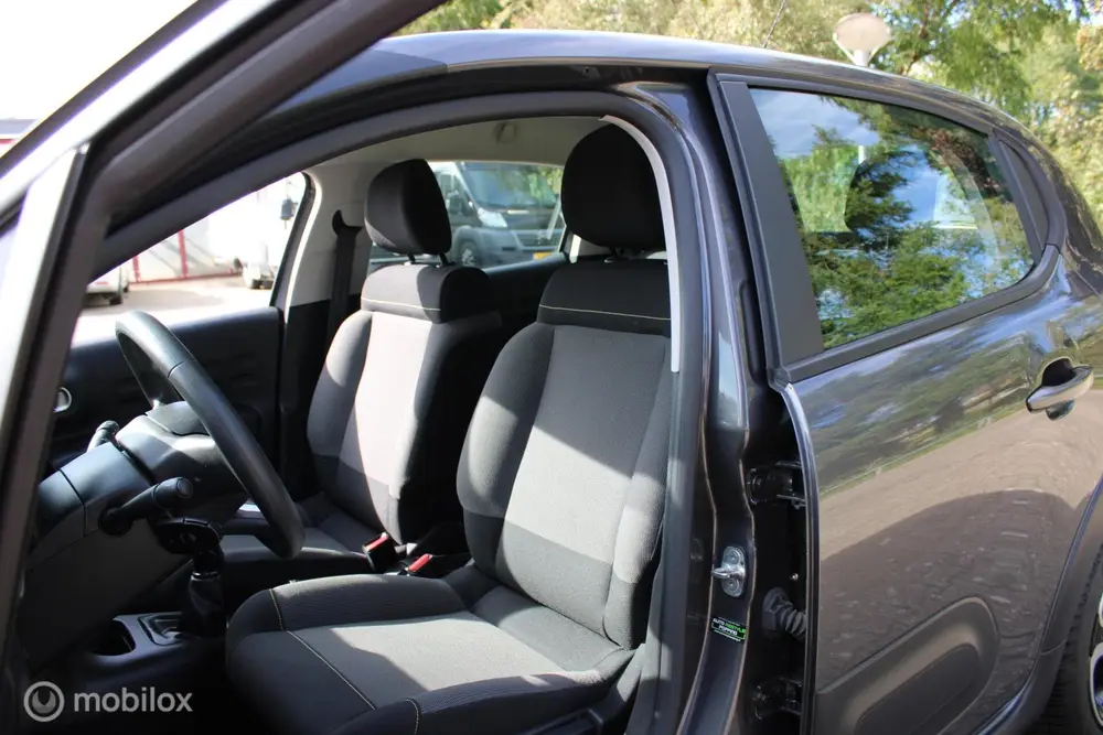 Citroën C3 Citroen C3 1.2 PureTech You uit 2022, foto 4