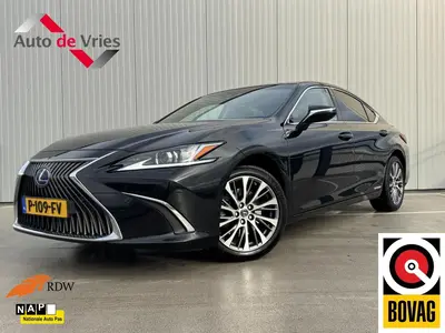 Lexus ES 300h Preference Line Business|NL-Auto uit 2022