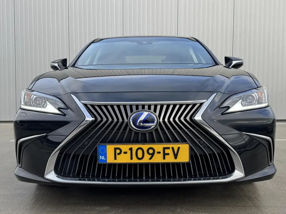Lexus ES 300h Preference Line Business|NL-Auto uit 2022, foto 13