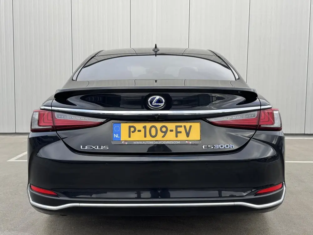 Lexus ES 300h Preference Line Business|NL-Auto uit 2022, foto 16