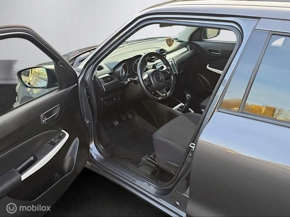 Suzuki Swift 1.0 Sportline 111 pk Topstaat uit 2019, foto 19