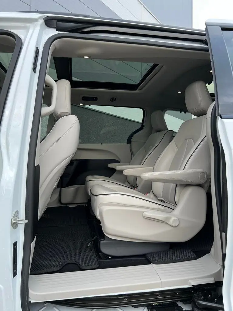 Chrysler Pacifica Pacifica 3.6 V6 PLUG IN HYBRID / 7 PERSOONS / uit 2021, foto 15