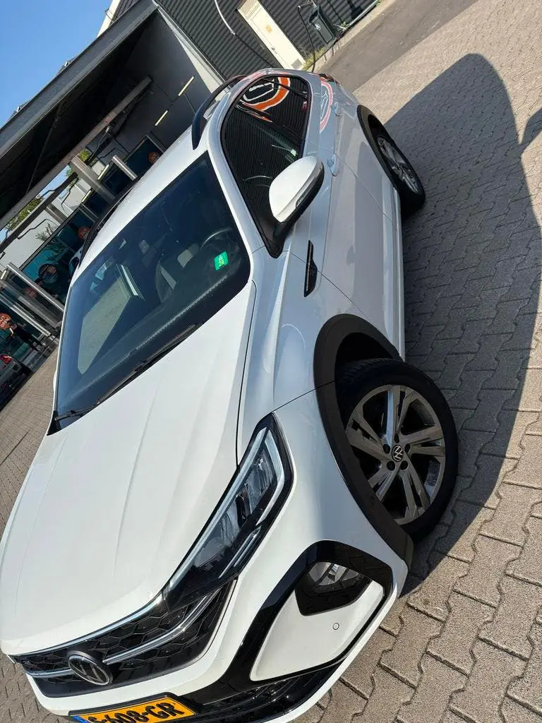 Volkswagen Taigo R line 1.0 TSI 110pk Dsg-7 2022 Wit uit 2022, foto 3