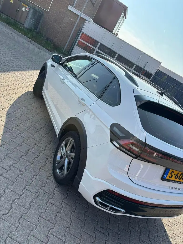Volkswagen Taigo R line 1.0 TSI 110pk Dsg-7 2022 Wit uit 2022, foto 4