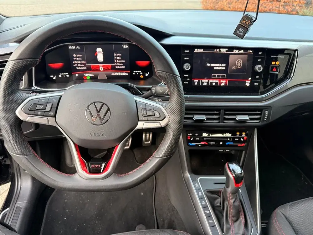 Volkswagen Polo 2.0 TSI 207pk Dsg-7 2024 Zwart uit 2024, foto 7