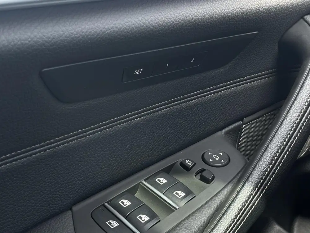 BMW 5-serie M550i xDrive 530pk High Executive Laser M uit 2020, foto 10