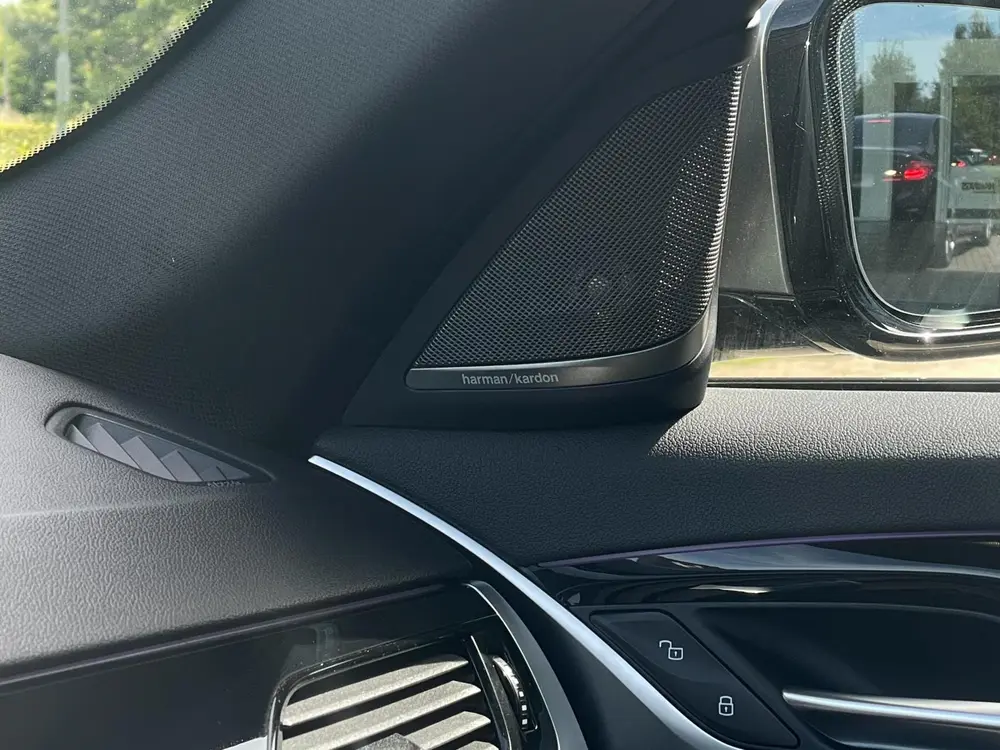 BMW 5-serie M550i xDrive 530pk High Executive Laser M uit 2020, foto 12