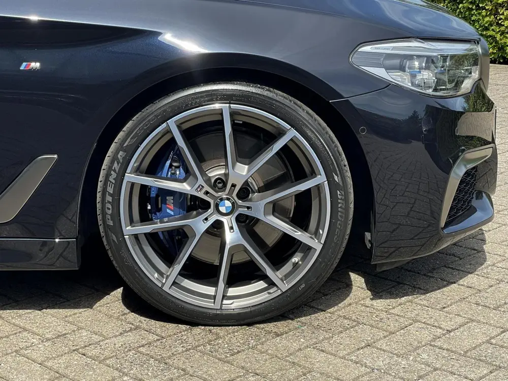 BMW 5-serie M550i xDrive 530pk High Executive Laser M uit 2020, foto 6