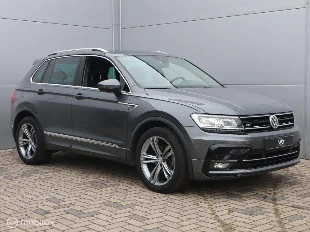 Volkswagen Tiguan 1.5 TSI Highline R line ACC Automaat CarPl uit 2019, foto 11