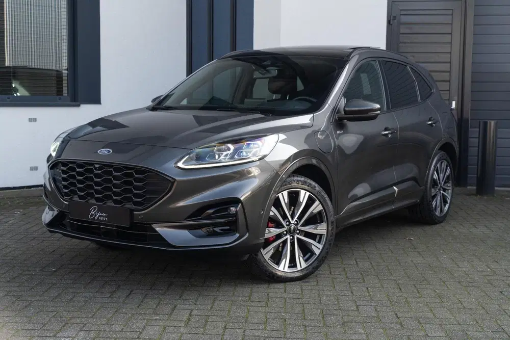 Ford Kuga 2.5 PHEV ST-Line X 225PK PANO uit 2022