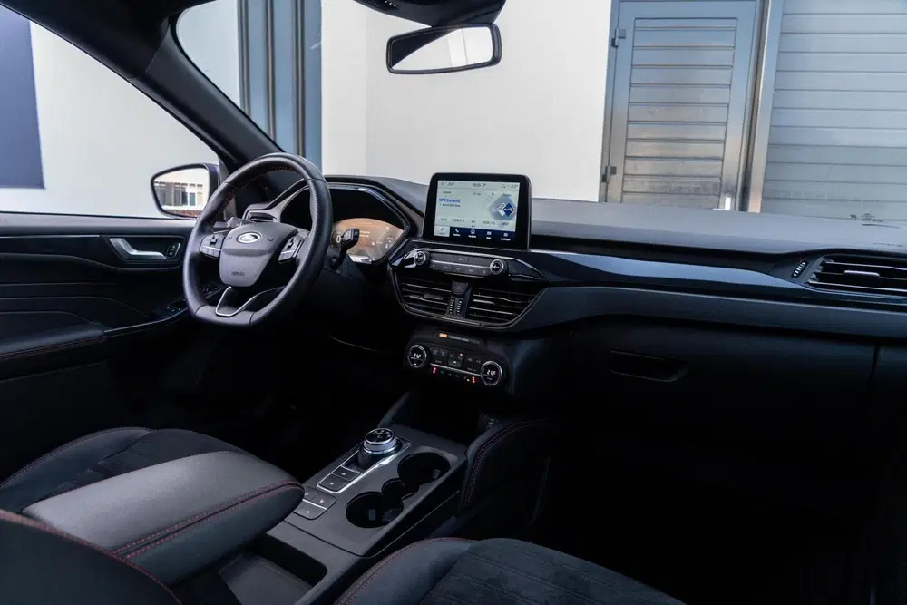 Ford Kuga 2.5 PHEV ST-Line X 225PK PANO uit 2022, foto 11