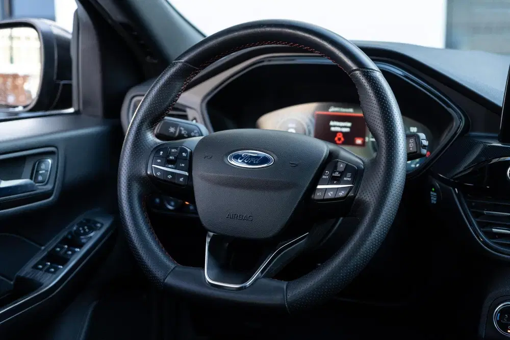 Ford Kuga 2.5 PHEV ST-Line X 225PK PANO uit 2022, foto 13