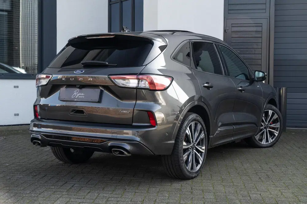 Ford Kuga 2.5 PHEV ST-Line X 225PK PANO uit 2022, foto 3