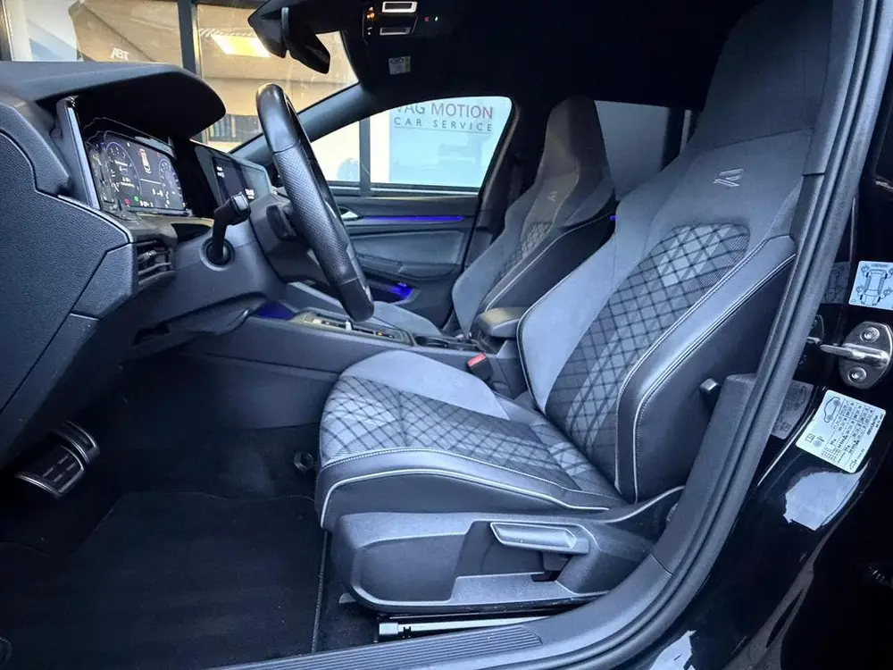 Volkswagen Golf Variant 1.5 Etsi R-line Dsg-7 2021 Zwart uit 2021, foto 10