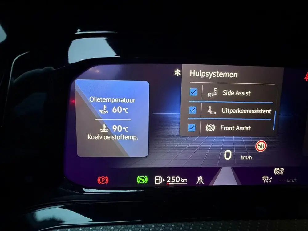 Volkswagen Golf Variant 1.5 Etsi R-line Dsg-7 2021 Zwart uit 2021, foto 19