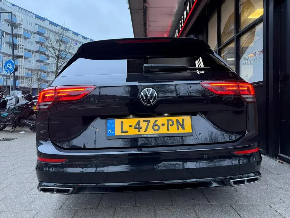 Volkswagen Golf Variant 1.5 Etsi R-line Dsg-7 2021 Zwart uit 2021, foto 5