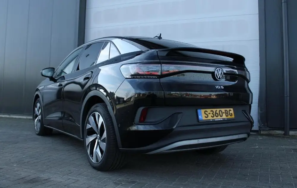 Volkswagen ID.5 128kWh 204 pk 2022 Zwart ACC Camera Navig uit 2022, foto 8