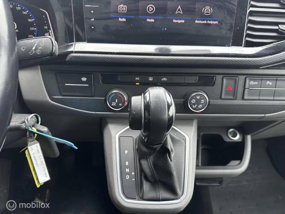 Volkswagen Transporter 2.0 TDI DC Bulli Automaat uit 2022, foto 14