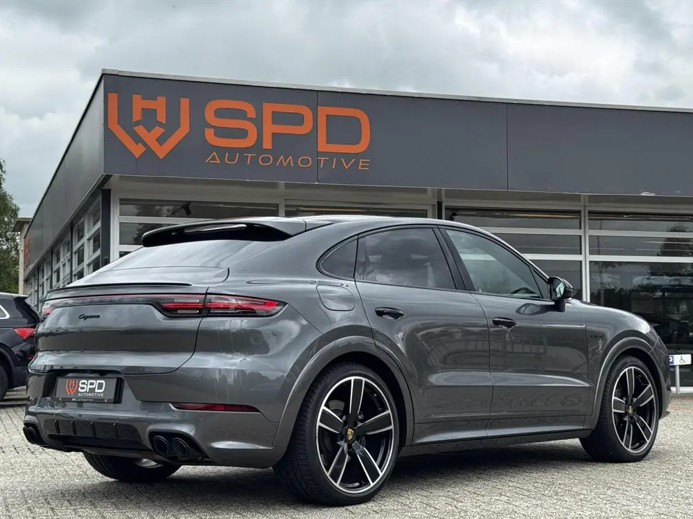 Porsche Cayenne Cayenne Coupé 3.0 E-Hybrid|Matrix|Pano|lucht|HUD|22 uit 2020, foto 11