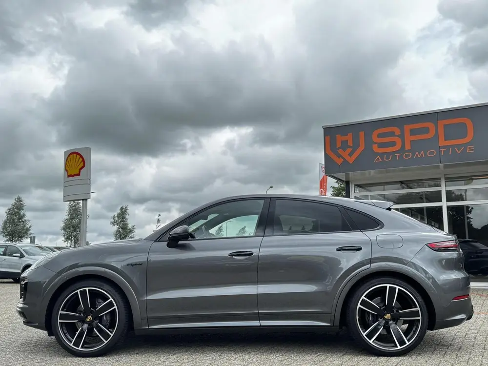 Porsche Cayenne Cayenne Coupé 3.0 E-Hybrid|Matrix|Pano|lucht|HUD|22 uit 2020, foto 3