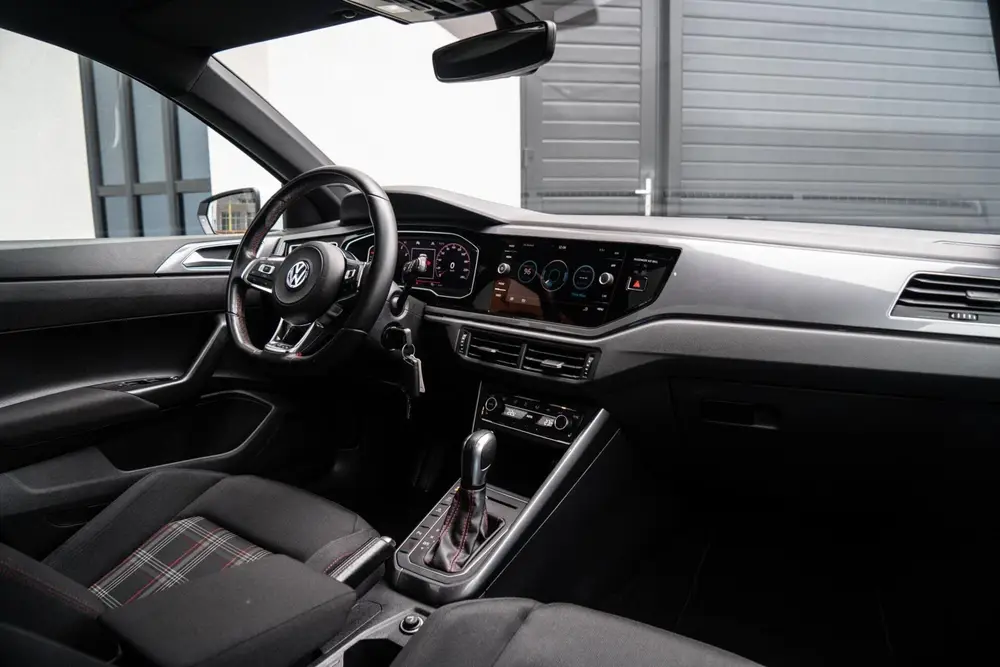 Volkswagen Polo 2.0 TSI GTI PANO / ACC / VIRTUAL / CARPLAY uit 2020, foto 15