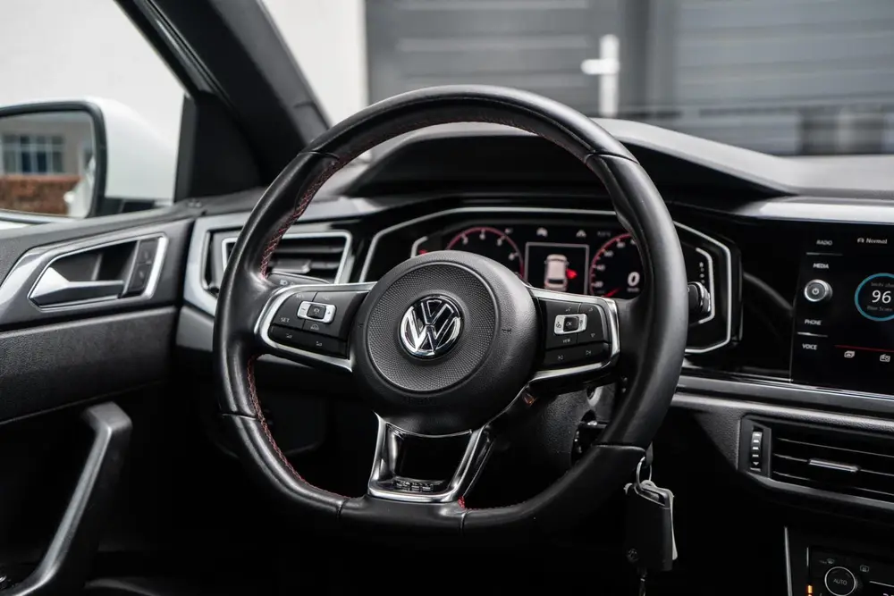 Volkswagen Polo 2.0 TSI GTI PANO / ACC / VIRTUAL / CARPLAY uit 2020, foto 16