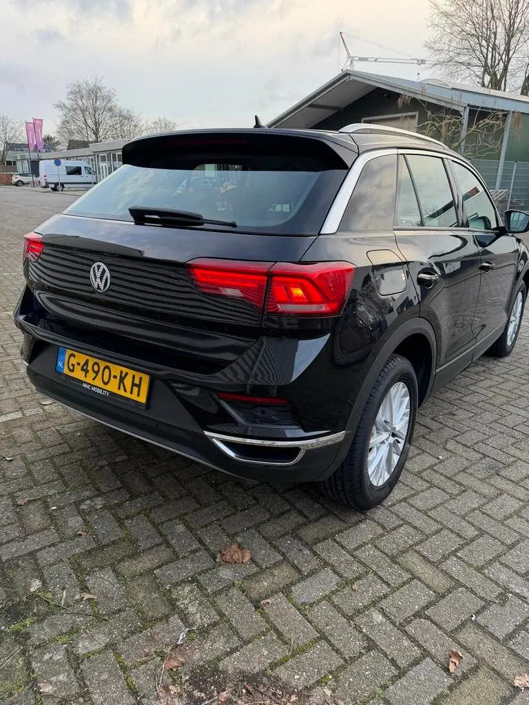 Volkswagen T-Roc 1.5 TSI 150pk 2019 Zwart uit 2019, foto 2