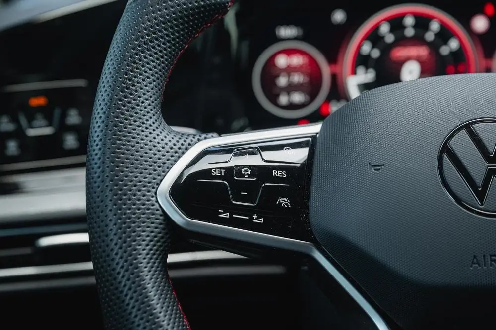 Volkswagen Golf GTI SLECHTS 8.900 KM BTW AUTO uit 2023, foto 10