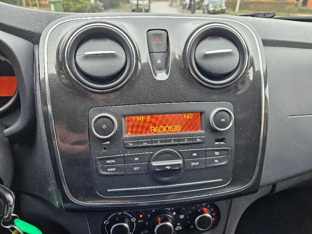 Dacia Sandero 1.0 74 PK 2019 Blauw uit 2019, foto 14