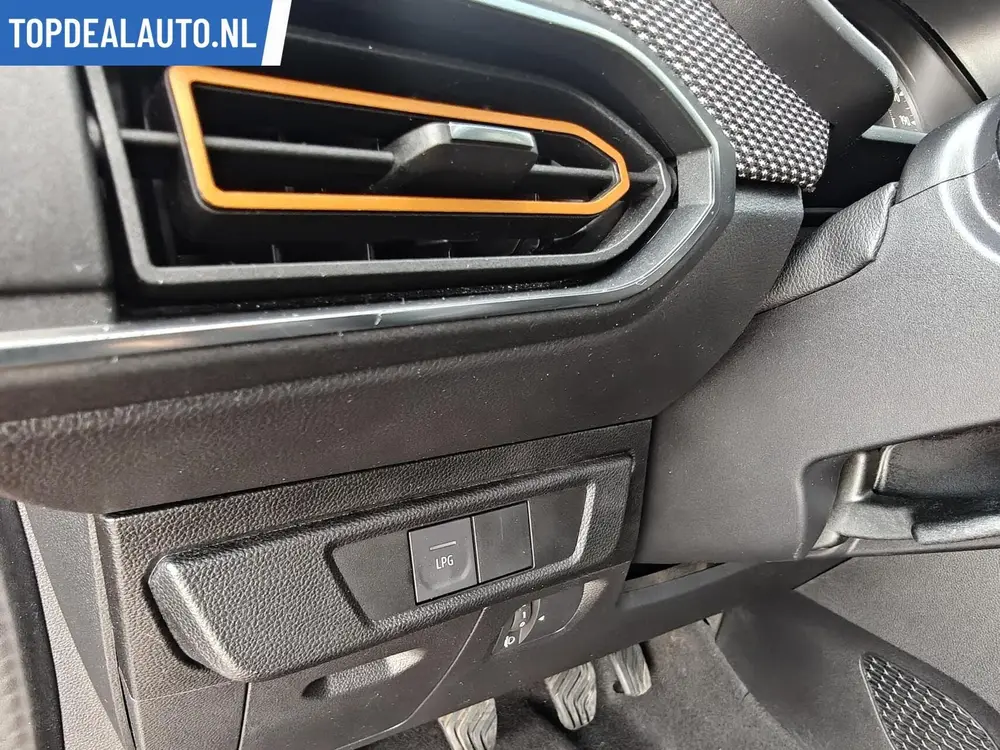 Dacia Sandero 1.0 TCe Stepway 100 Carplay uit 2021, foto 16