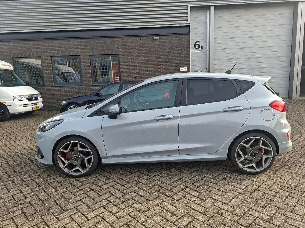 Ford Fiesta Fiësta 1.5 200pk ST 5dr 2020 Grijs Lage Ki uit 2020