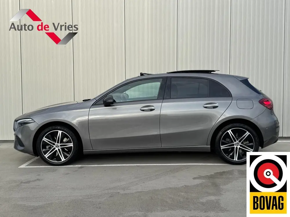 Mercedes-Benz A-Klasse 250 e Star Edition Luxury Line uit 2024, foto 3
