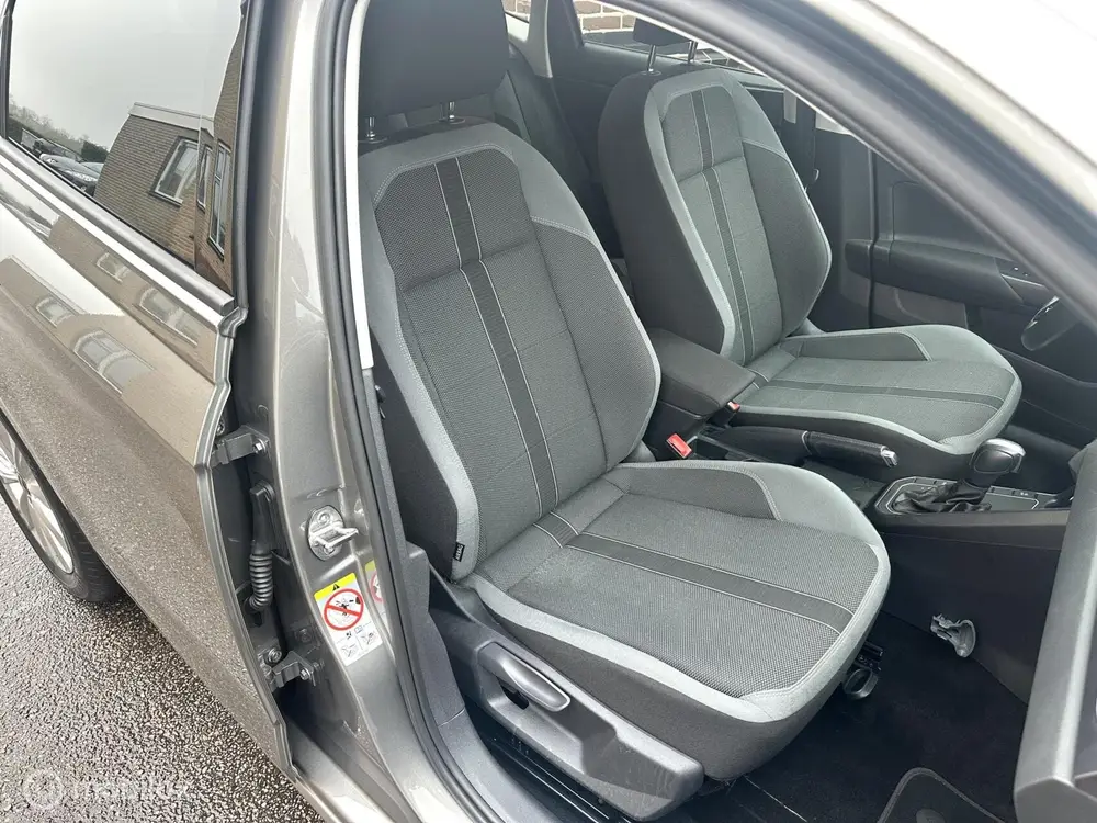 Volkswagen Polo 1.0 TSI Highline DSG AUTOMAAT FACELIFT MODEL uit 2021, foto 16