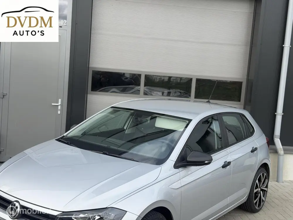 Volkswagen Polo 1.0 nap dealer onderhouden car play garantie uit 2019, foto 4