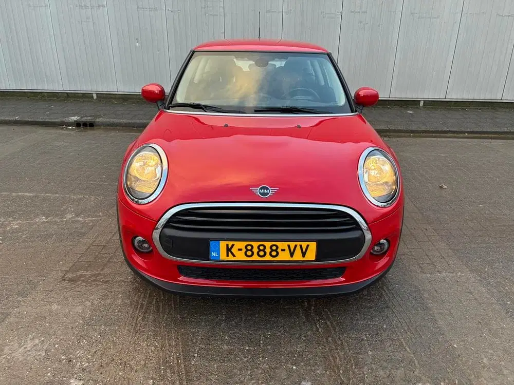 Mini One one 3-deurs (f56) 1.5 102pk 2021 Rood uit 2021